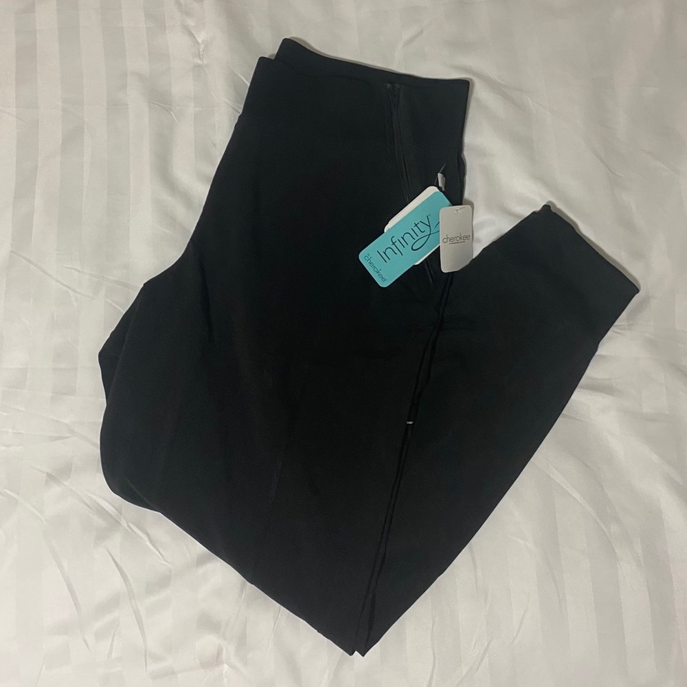 cherokee infinity jogger scrubs